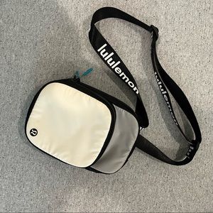 Lululemon The Rest is Written Crossbody Belt Bag